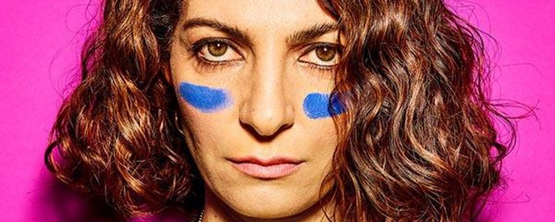 FILIZ TASDAN – „TOUCH DOWN“