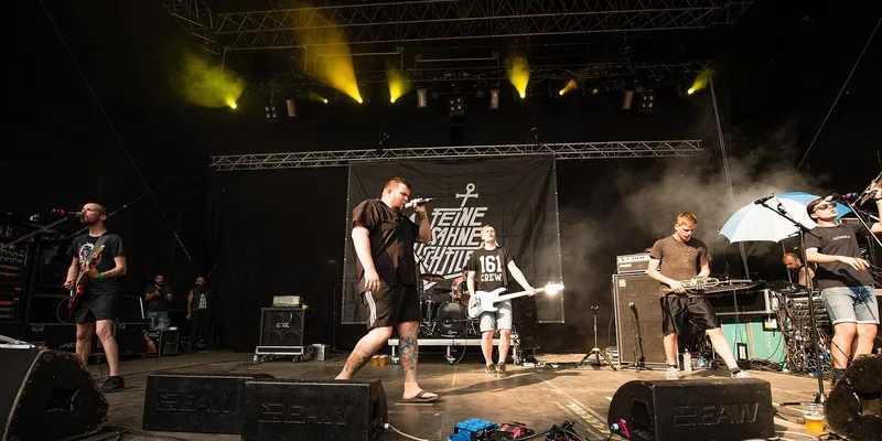 Feine Sahne Fischfilet im Pier 2