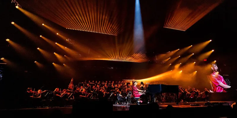 Louis Philippson spielt in Halle 7