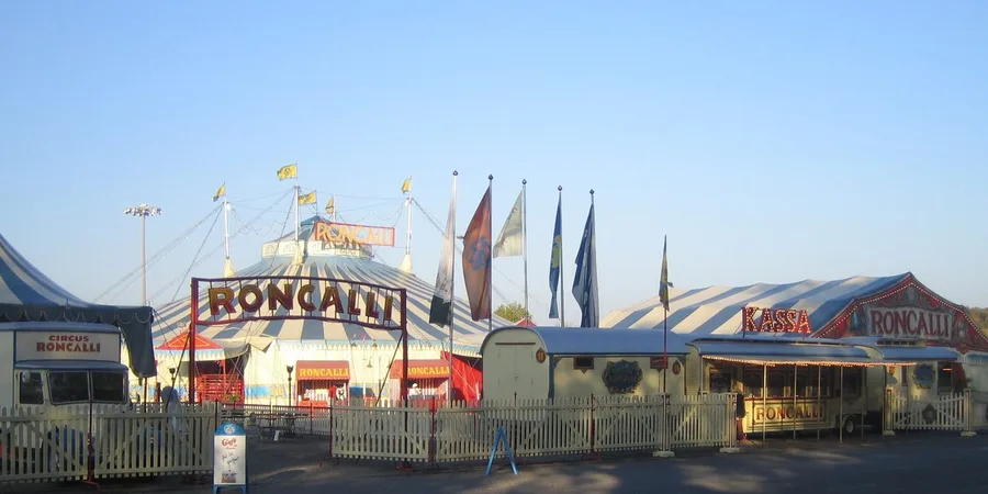 Roncallis Weihnachtscircus auf der Bürgerweide