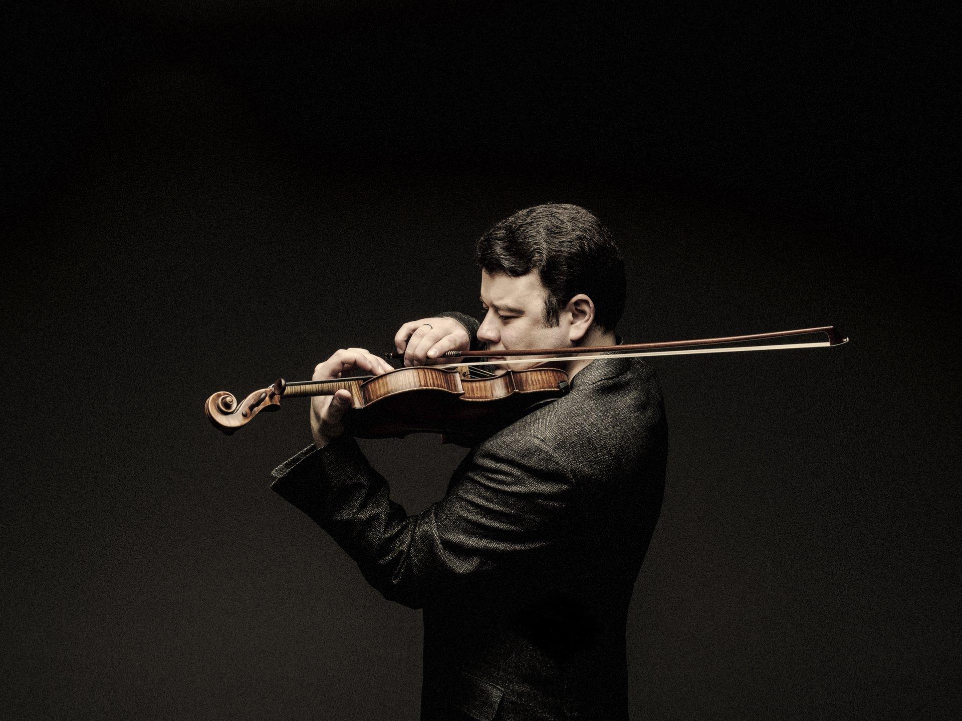 NDR Elbphilharmonie Orchester / Vadim Gluzman / Martin Fröst / Sakari Oramo
